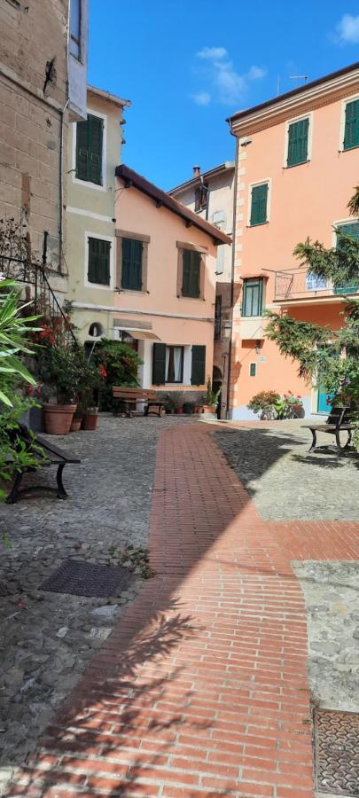 Villa Casa Sant'Andrea Ceriana Exterior foto